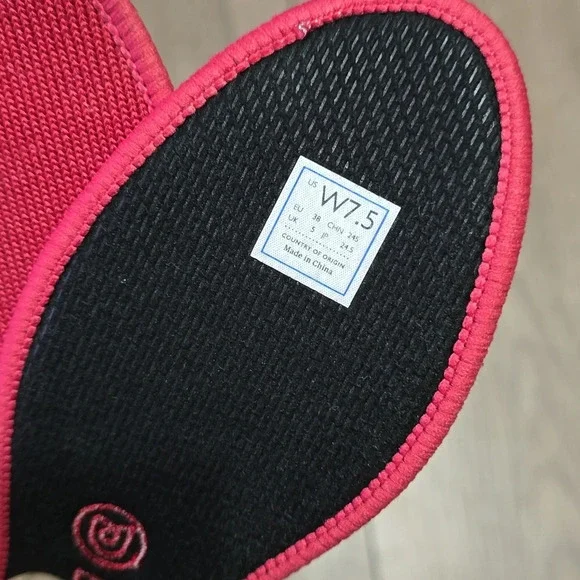 Rothy's The Flat in Pebble Grey with Red, Lightly Used, Almost New, Size 7.5 - Picture 10 of 12